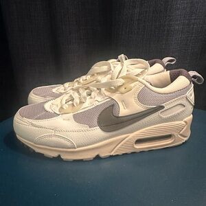 Nike neutral sneakers